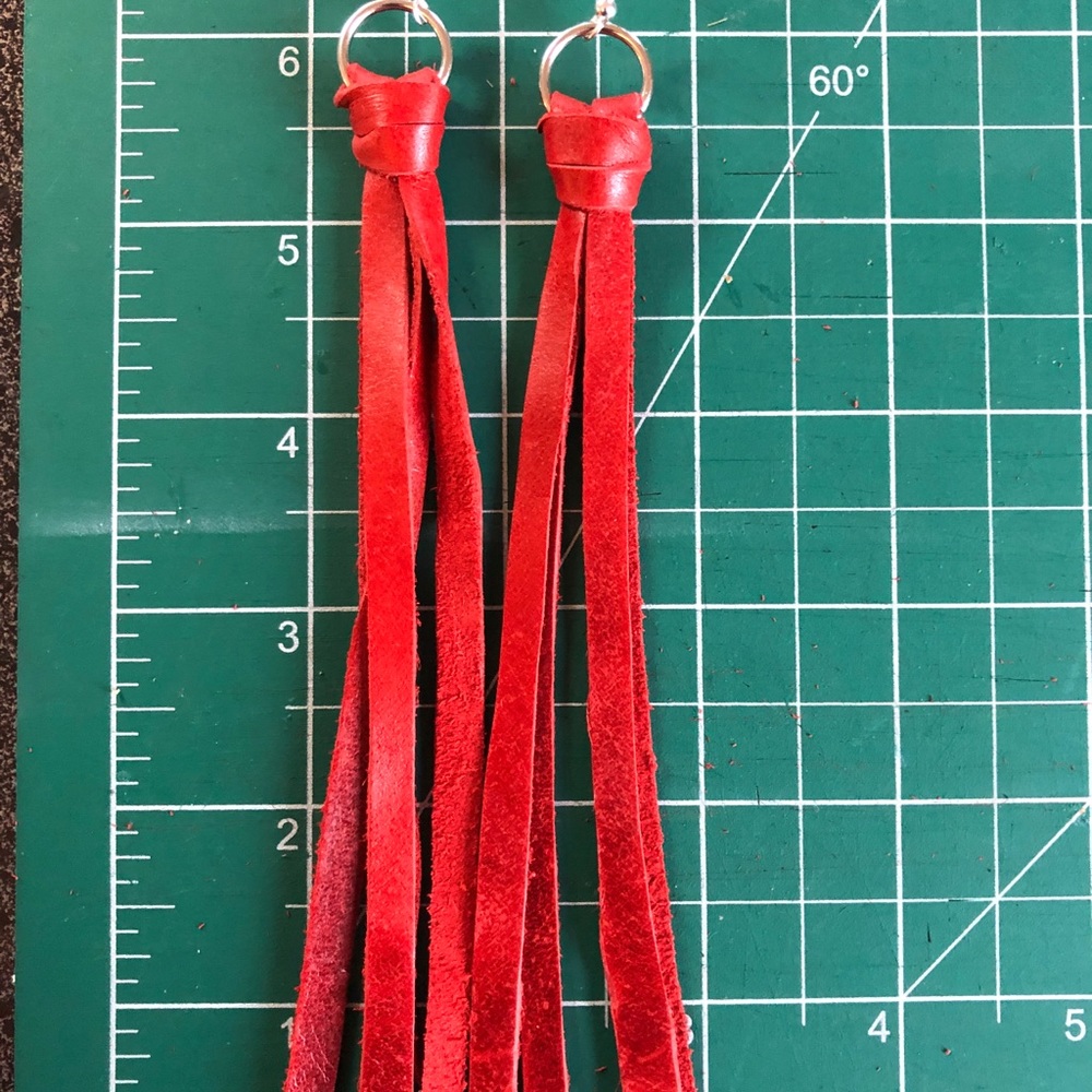 Leather earrings tassel fringe. cowgirl boho chic - Picture 3 of 3